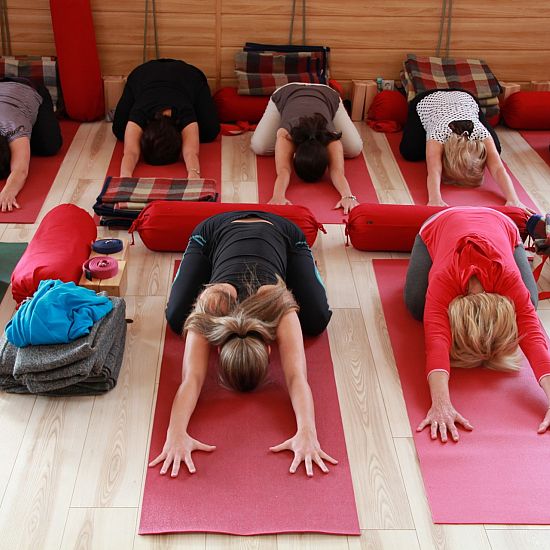 Najbliższy kurs wprowadzający do jogi Iyengara - 4 marca 2024